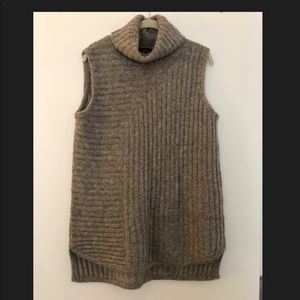 Beige Theory sleeveless turtleneck